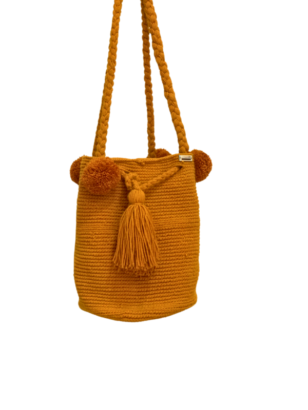 Mochila wayuu con trenza